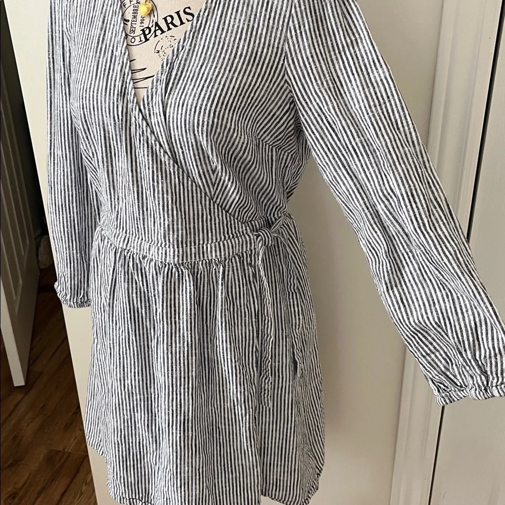 Old Navy Blue & White Striped Long Sleeve V-Neck Dress - Picture 10 of 13